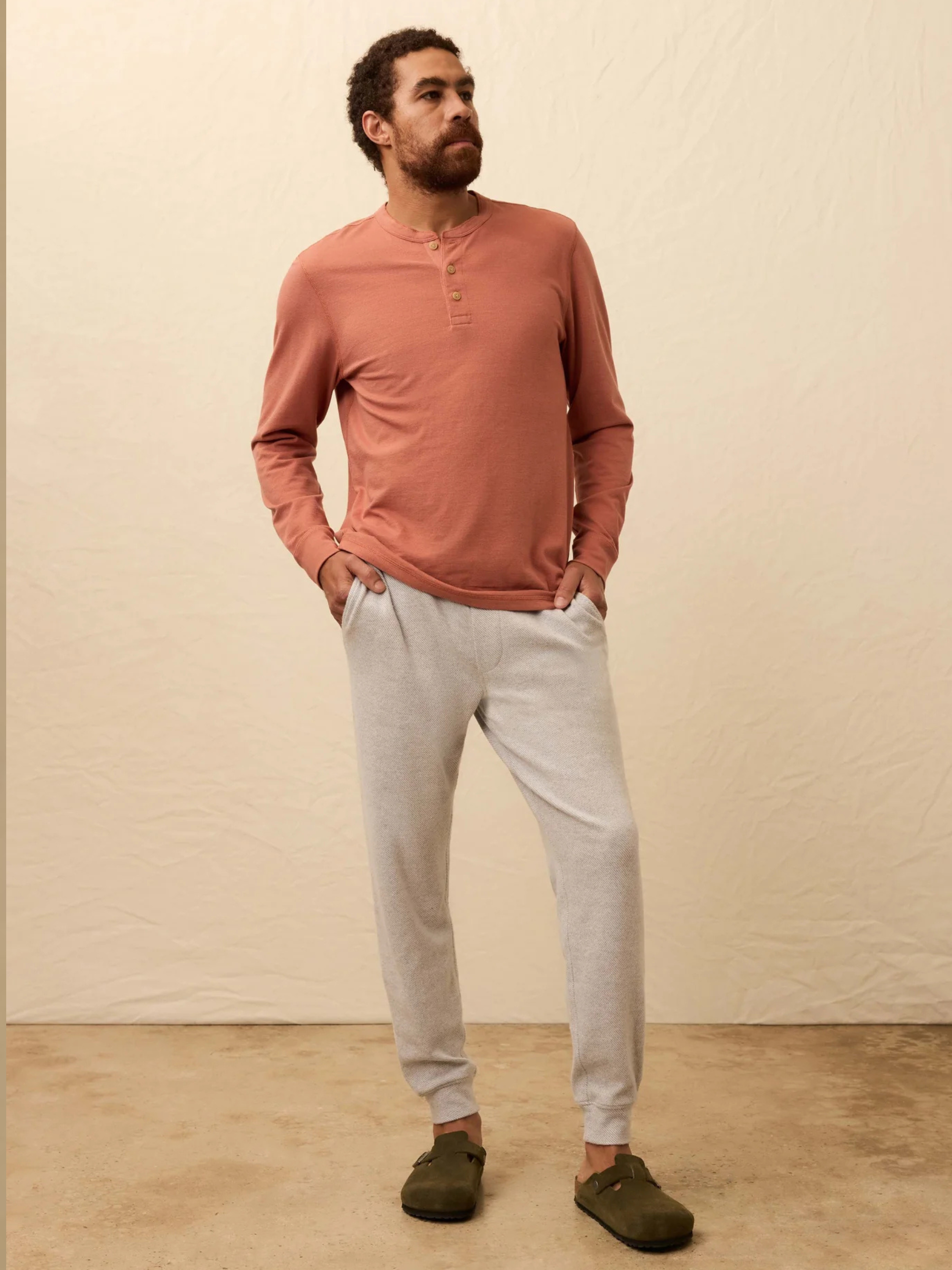 Faherty Legend Sweatpant - Light Heather Grey