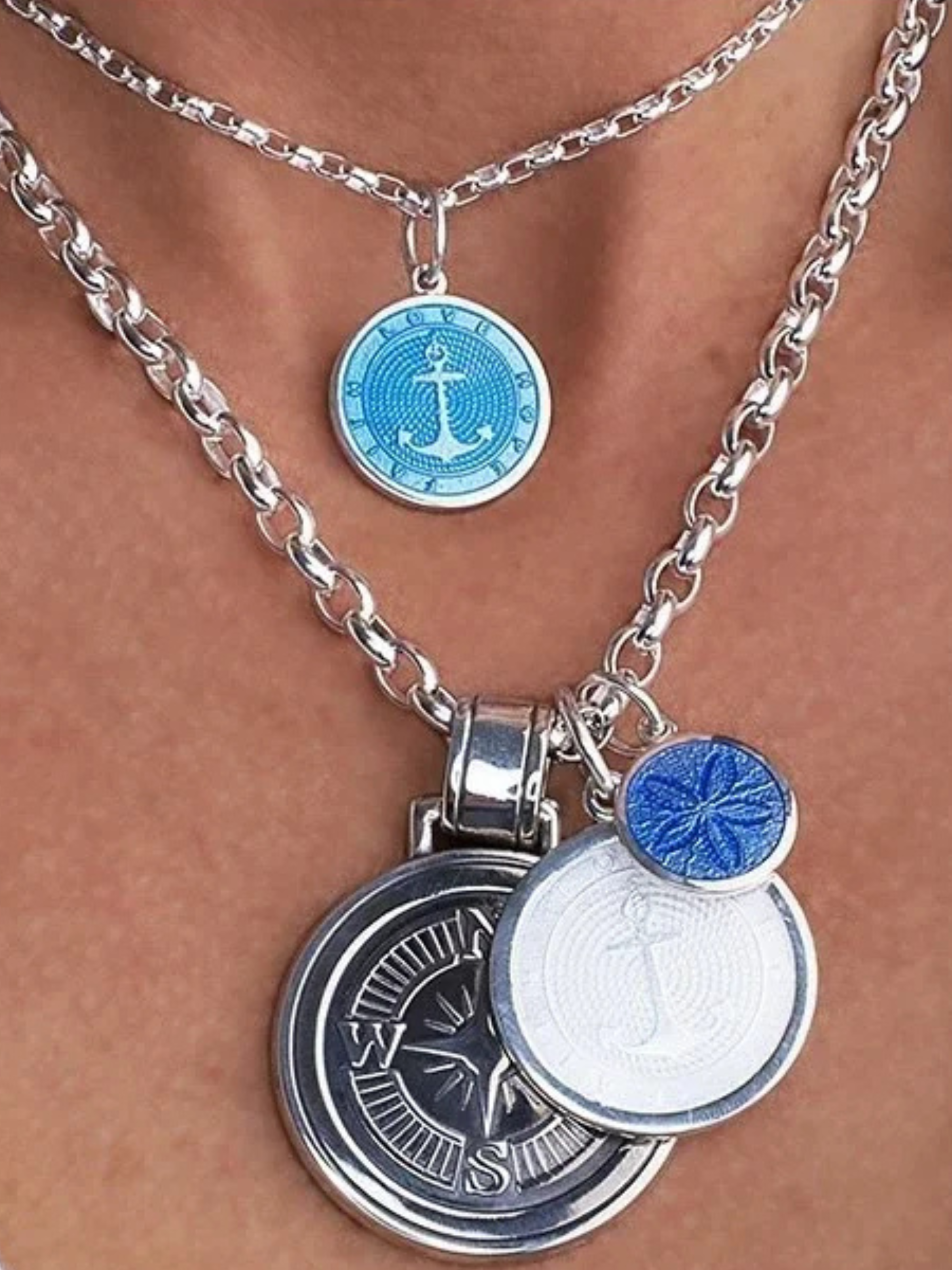 LOLA Anchor Pendant - Mini