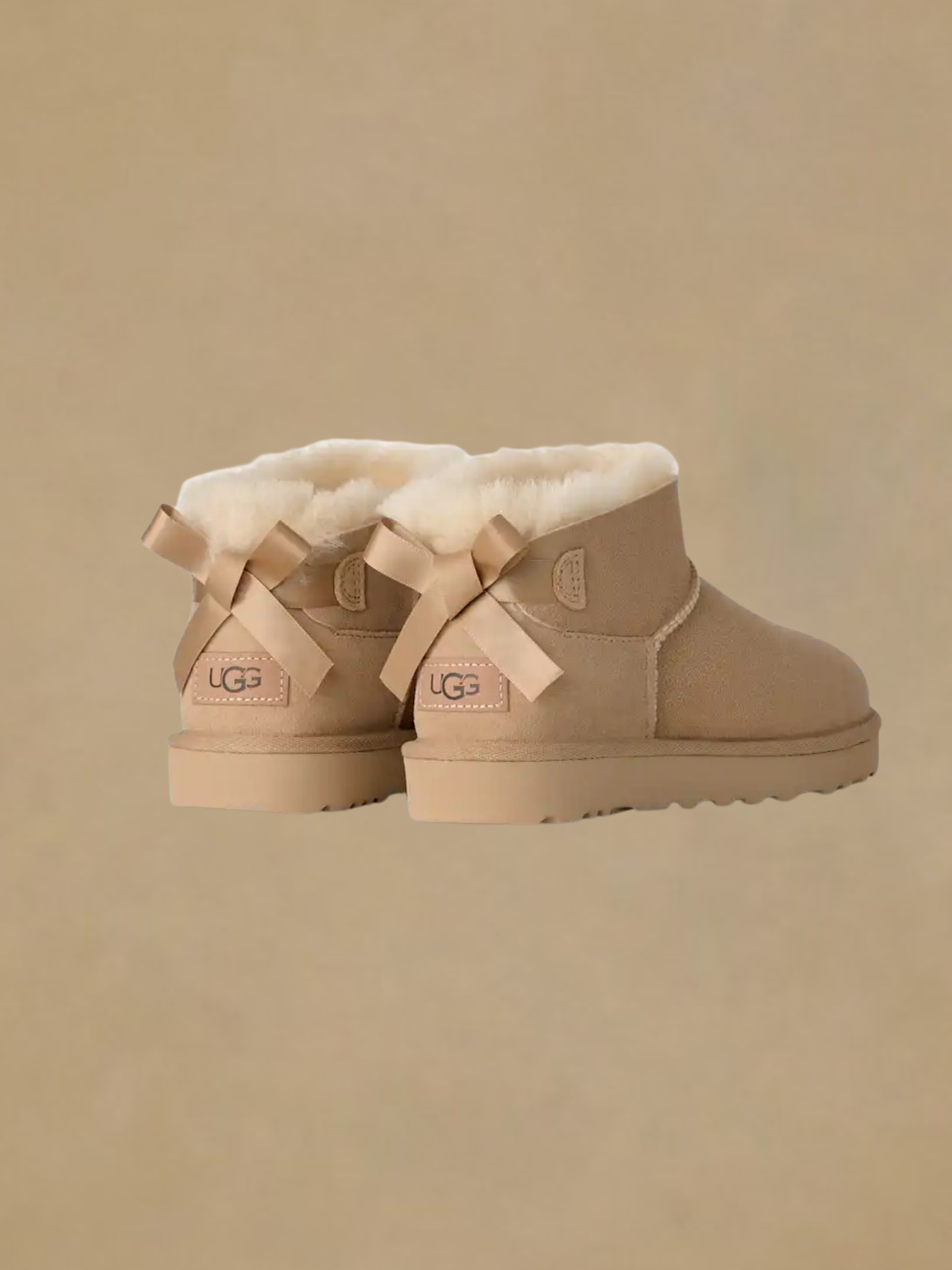 Ugg Ultra Mini Bailey Bow - Sand